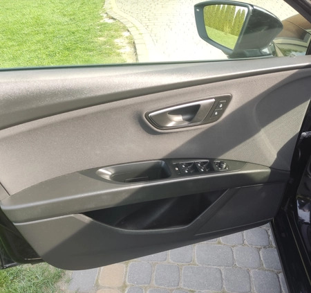 Seat Leon cena 49900 przebieg: 193000, rok produkcji 2016 z Tarczyn małe 379